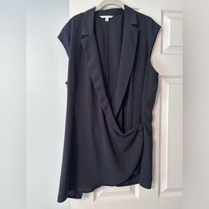 Cabi 757 black origami faux wrap tunic size XL